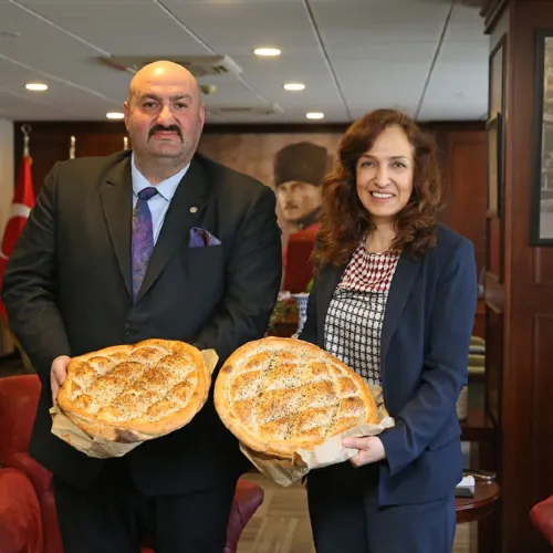 Karşıyaka’da “Askıda Pide” Kampanyası Başladı  haber fotoğrafı