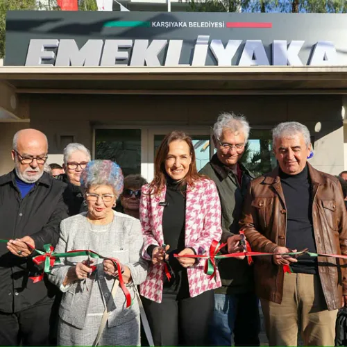Karşıyaka’da Bir Açılış Daha: Çınarlar ‘Emekli Yaka’ya Kavuştu! haber fotoğrafı