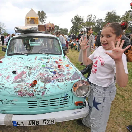 Karşıyaka’yı Bayram Coşkusu Sardı! haber fotoğrafı