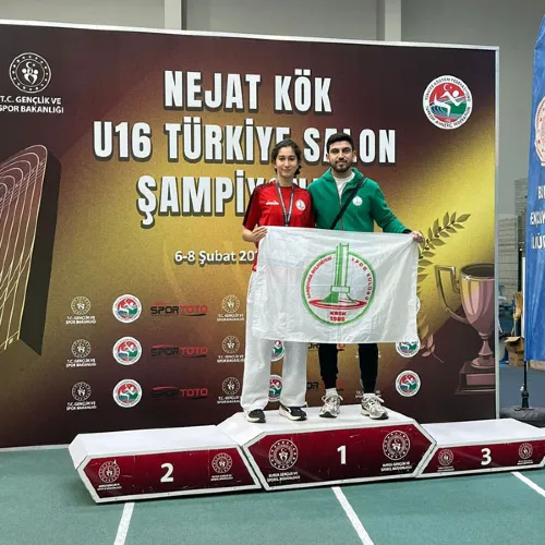 Karşıyaka’nın Genç Atleti Türkiye’nin Zirvesinde! haber fotoğrafı