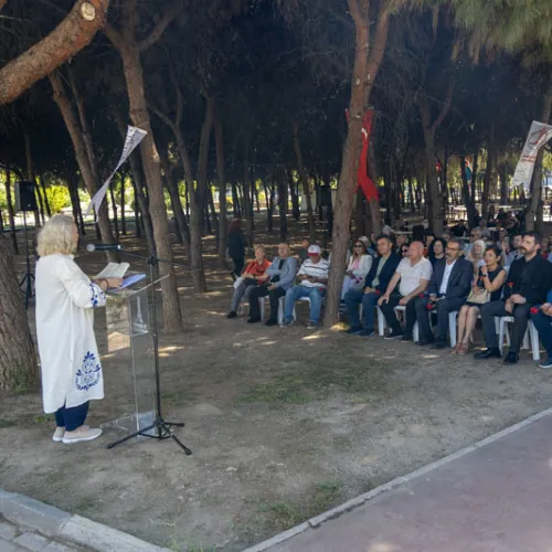 Nazım Hikmet Karşıyaka’da Şiirleriyle Anıldı  haber fotoğrafı