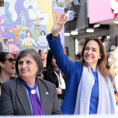 Karşıyaka Eşitlik Ve Adalet İçin Omuz Omuza! haber fotoğrafı