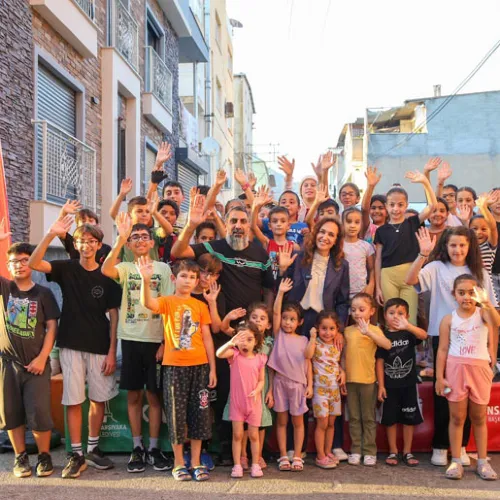 Karşıyaka’da “Sokak” Çocukların! haber fotoğrafı