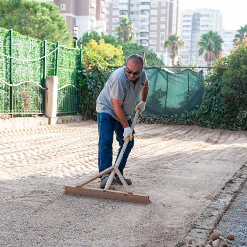 Karşıyaka’da Okul Çevrelerinde Yol Bakım Çalışması haber fotoğrafı