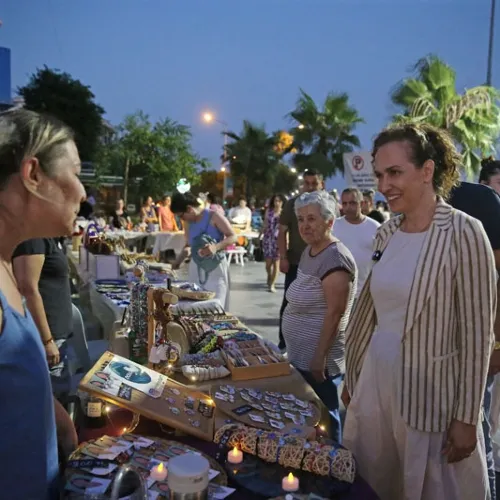 Karşıyaka Kadın Emeği Gece Pazarı Başlıyor  haber fotoğrafı