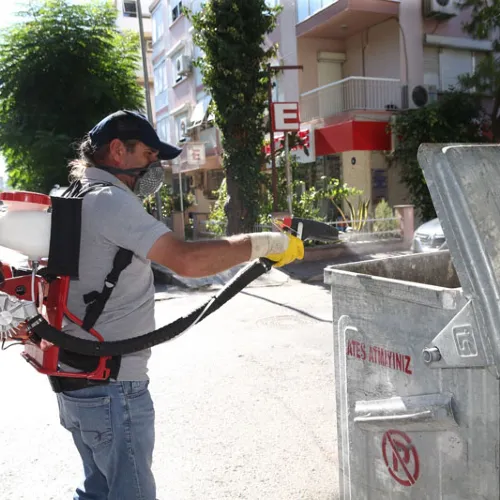 Karşıyaka Belediyesi’nden Haşerelerle Kararlı Mücadele haber fotoğrafı