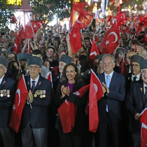 Karşıyaka Kahraman Gaziler İçin Yürüyecek haber fotoğrafı